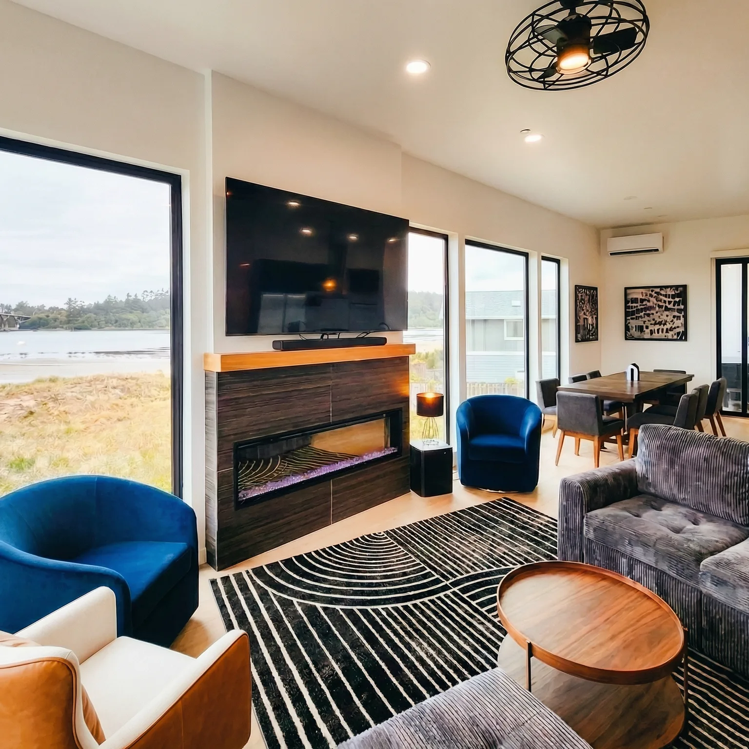 Owner reporting dashboard with booking and revenue performance insights